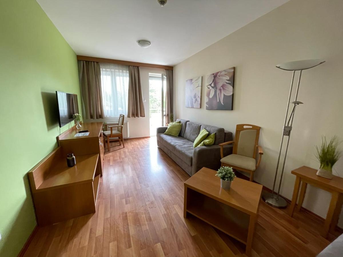 Hajdúszoboszló Rosemary Apartmanok, Rose, Lili, Mary1, Mary2 מראה חיצוני תמונה