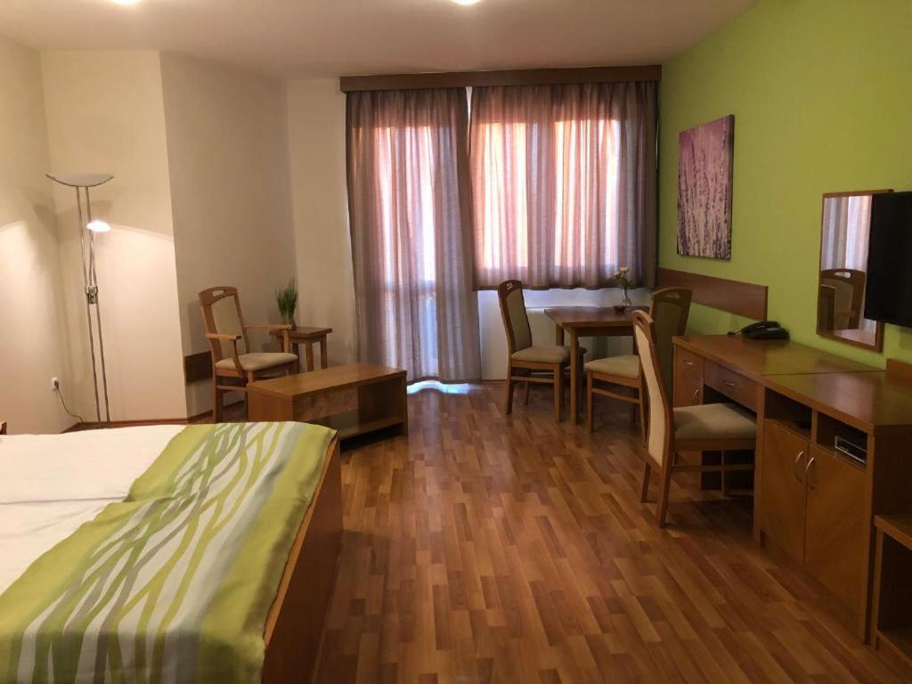 Hajdúszoboszló Rosemary Apartmanok, Rose, Lili, Mary1, Mary2 מראה חיצוני תמונה